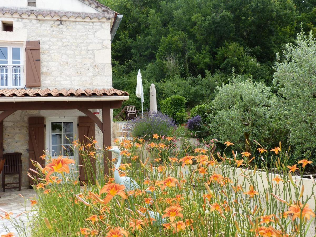 Villa d'Est en Ouest à Montcuq Extérieur photo