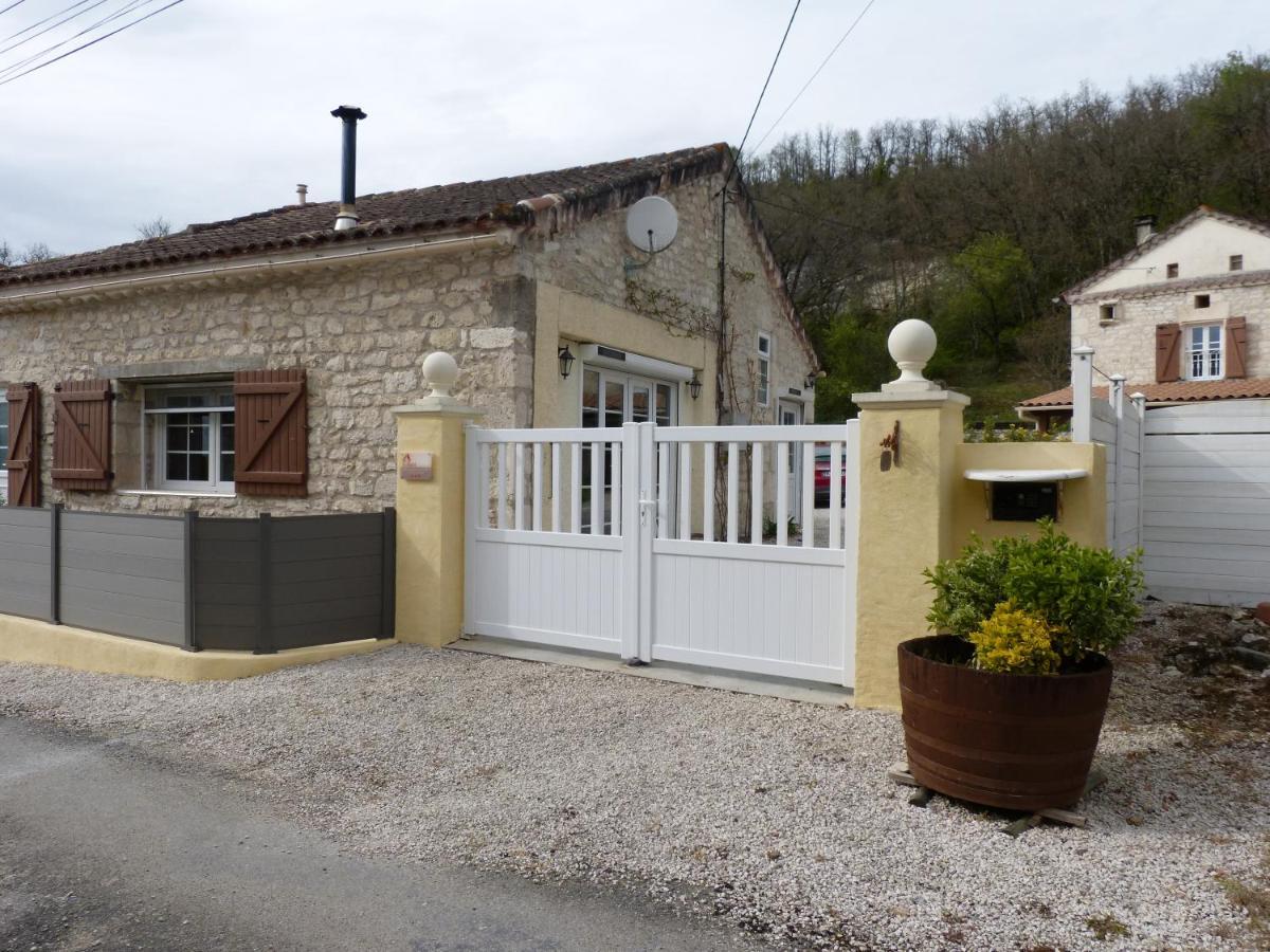 Villa d'Est en Ouest à Montcuq Extérieur photo