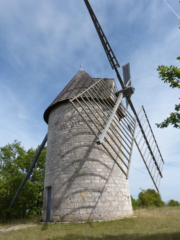 Villa d'Est en Ouest à Montcuq Chambre photo
